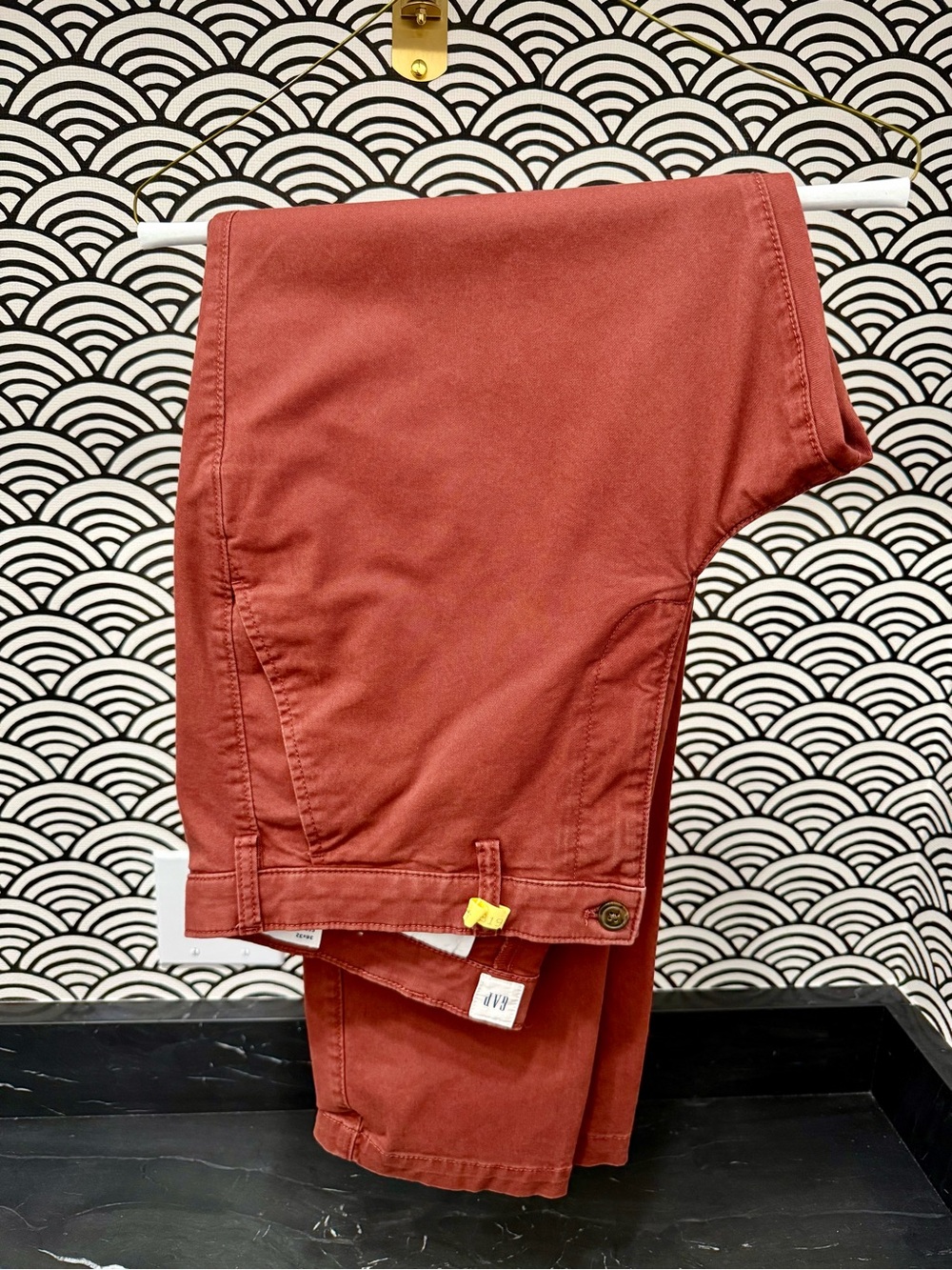 GAP Men's Slim Chinos Rust-Brown